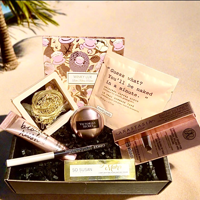 Premium Beauty, Spa & Fine Jewelry Bundle: V.S, So Susan, Anastasia, Clinique