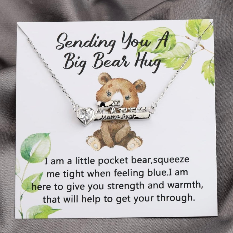 Regalo del Día de la Madre: Enviándole un gran abrazo de oso Collar con dije de oso de plata