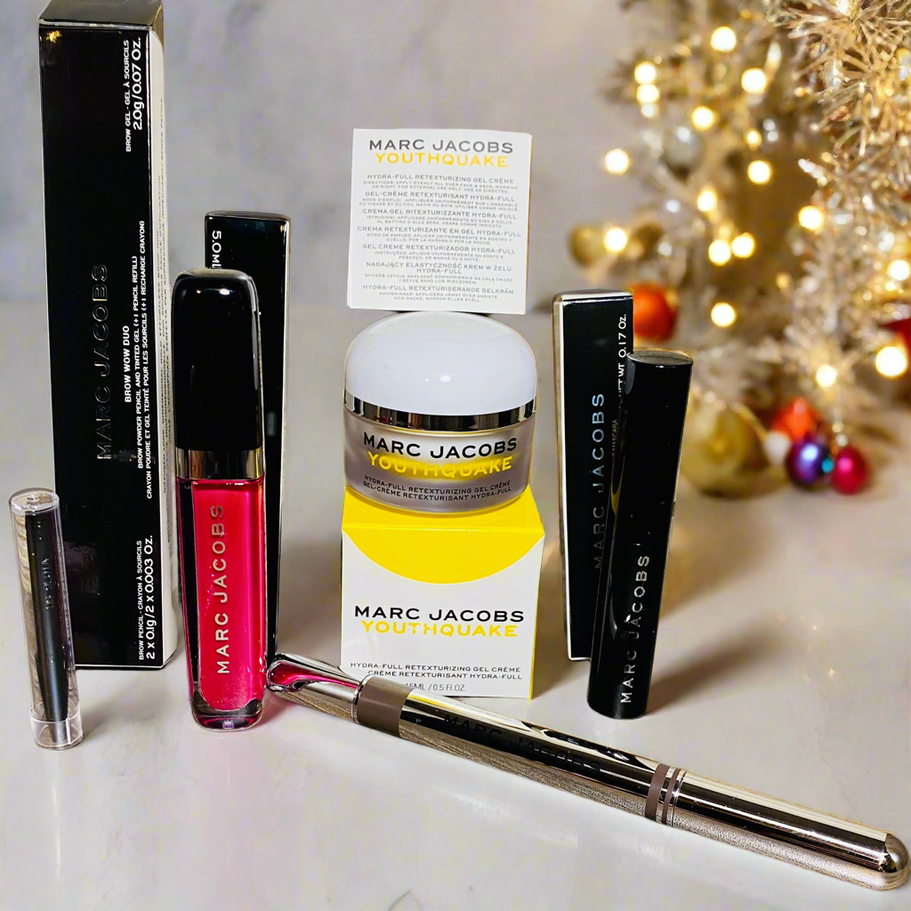 Marc Jacob’s Rare 4 piece Designer Makeup Bundle w/ Free Same Day Shipping
