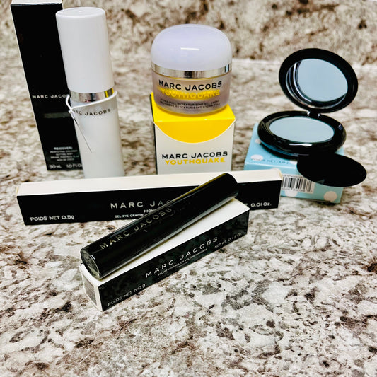 Custom Marc Jacob’s 5 piece makeup bundle featuring eyeliner, mascara, coconut setting spray, eyeshadow and a luxury facial moisturizer that doubles as a premium primer only available at facetreasures.com