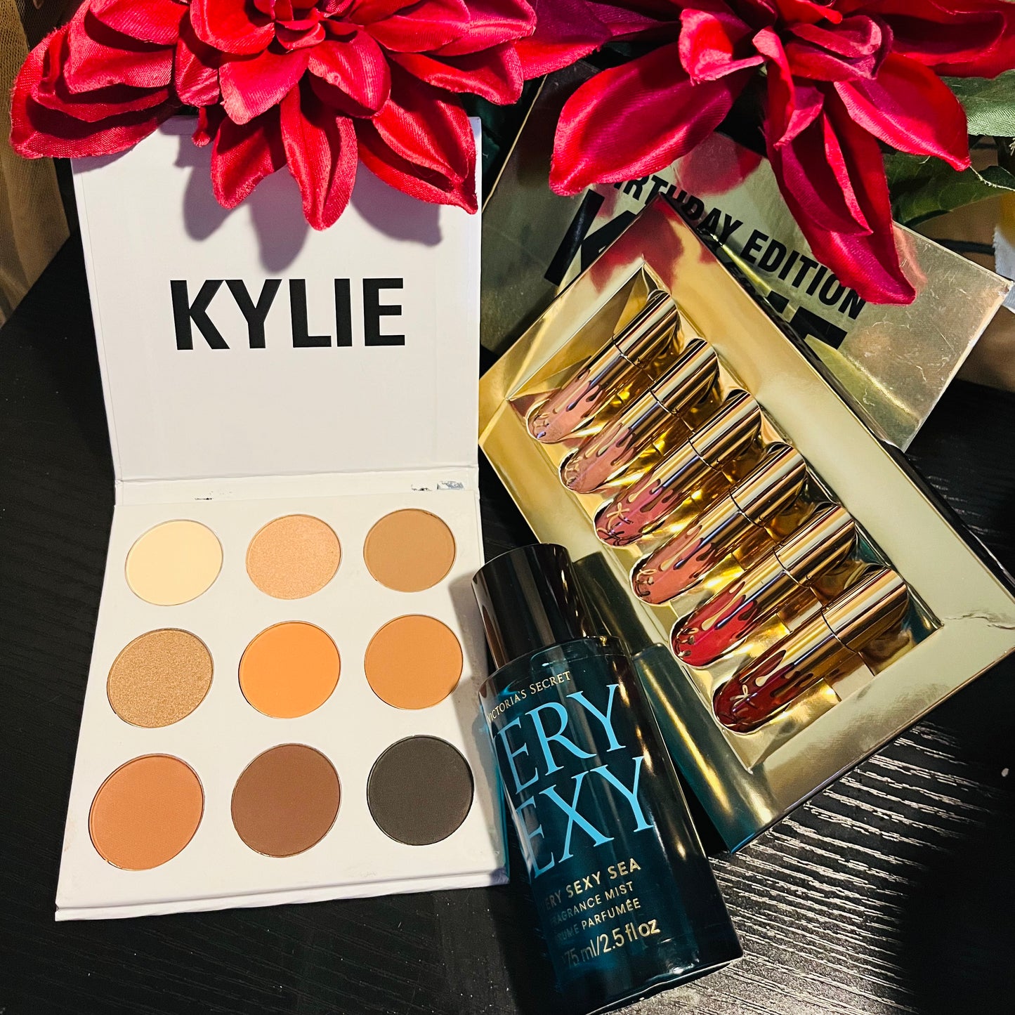 Kylie cosmetics birthday gift set featuring other premium brands in this bundle such as Marc Jacob’s and Victoria Secret