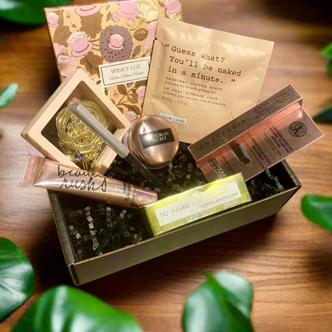 Premium Beauty, Spa & Fine Jewelry Bundle: V.S, So Susan, Anastasia, Clinique