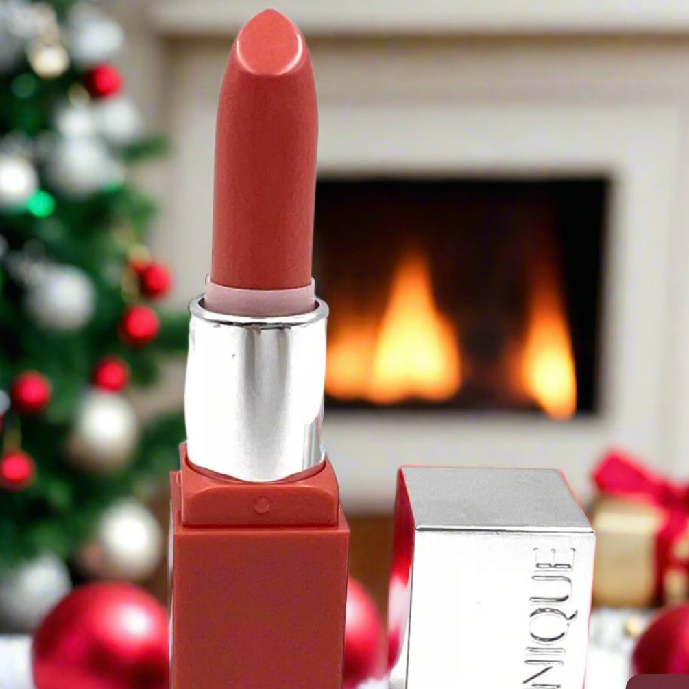 Clinique Pop Lip Color + Primer Lipstick in Captivating “Melon Pop”