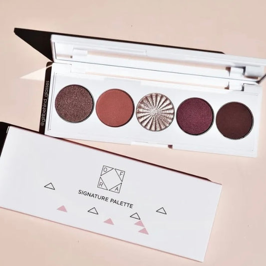 Paleta de sombras de ojos Ofra Signature Symphony con regalo a juego gratuito