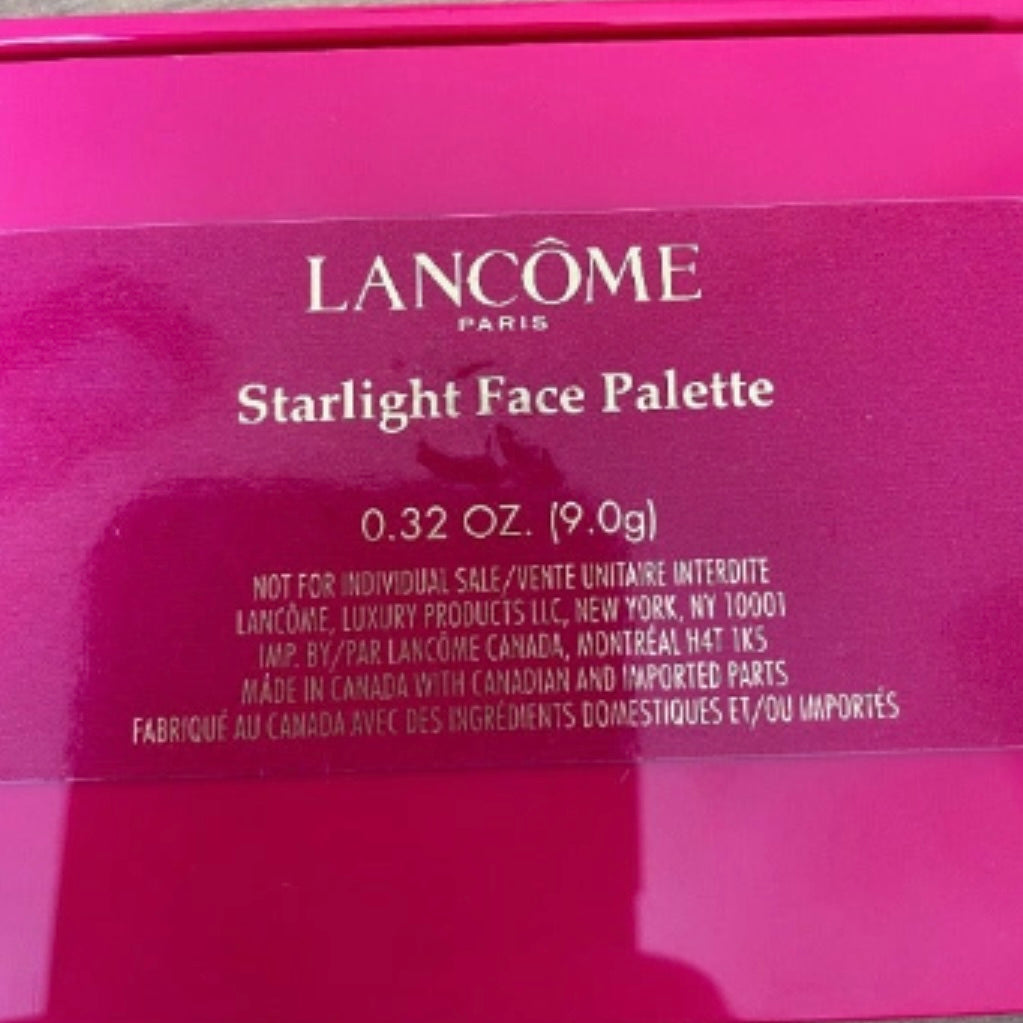Shine like the stars this summer with  full size Lancôme Paris' Starlight Face Glow Palette. Whether you're looking for the perfect highlight, a contour, or a soft wash of color, this Starlight palette has you covered with a vegan, hypoallergenic, and cruelty-free formula.