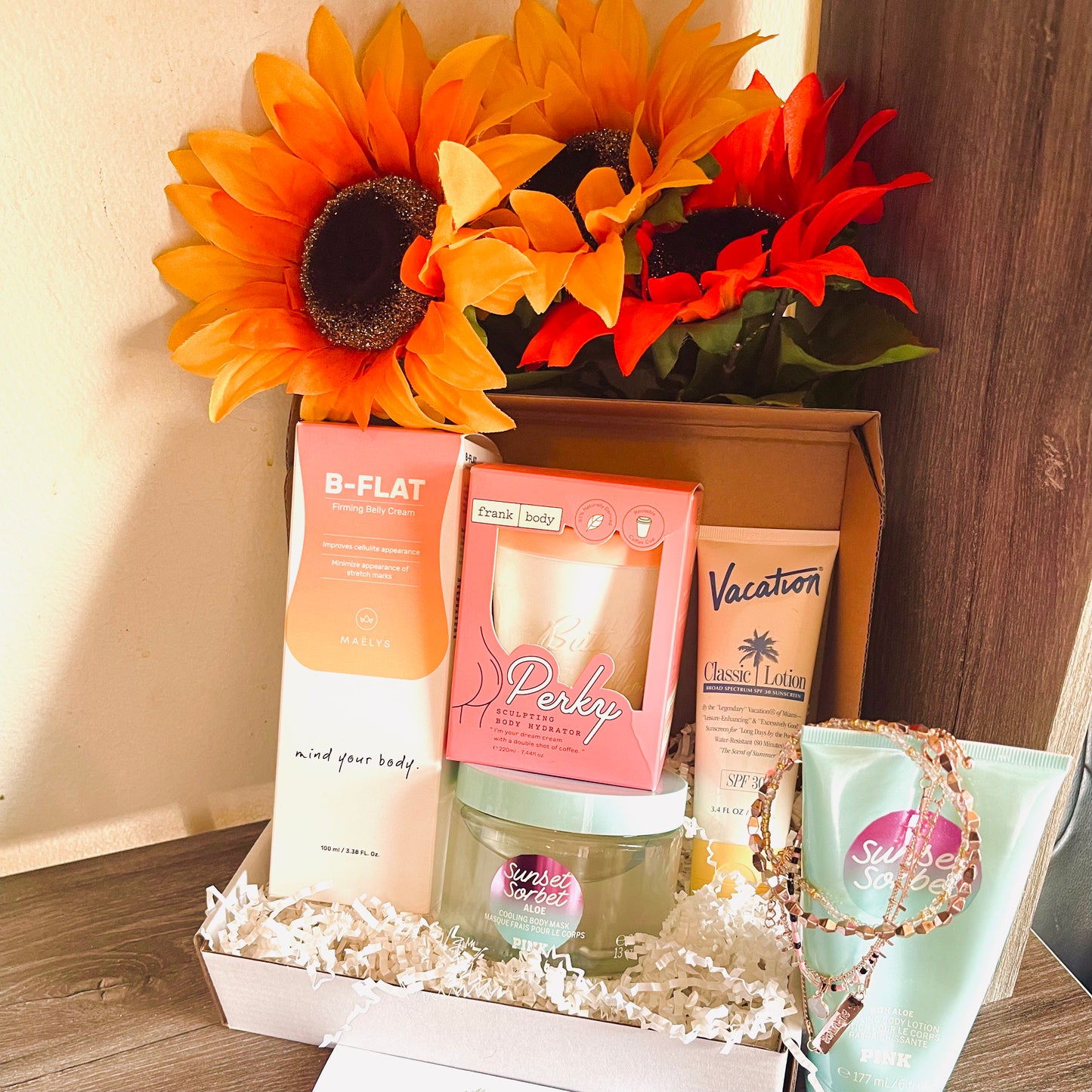 The ultimate summer gift bundle box which includes 10 full size items to pamper yourself, keep your skin healthy and protected without breaking the bank. this summer bundle box features premium products sourced from around the world and all products are mademup of only vegan all natural ingredients so everyone can use all items included. all products are made for the most sensitive skin types which the exception of the b-flat firming belly cream and the Brazilian butt lift perky cream! All items are great a