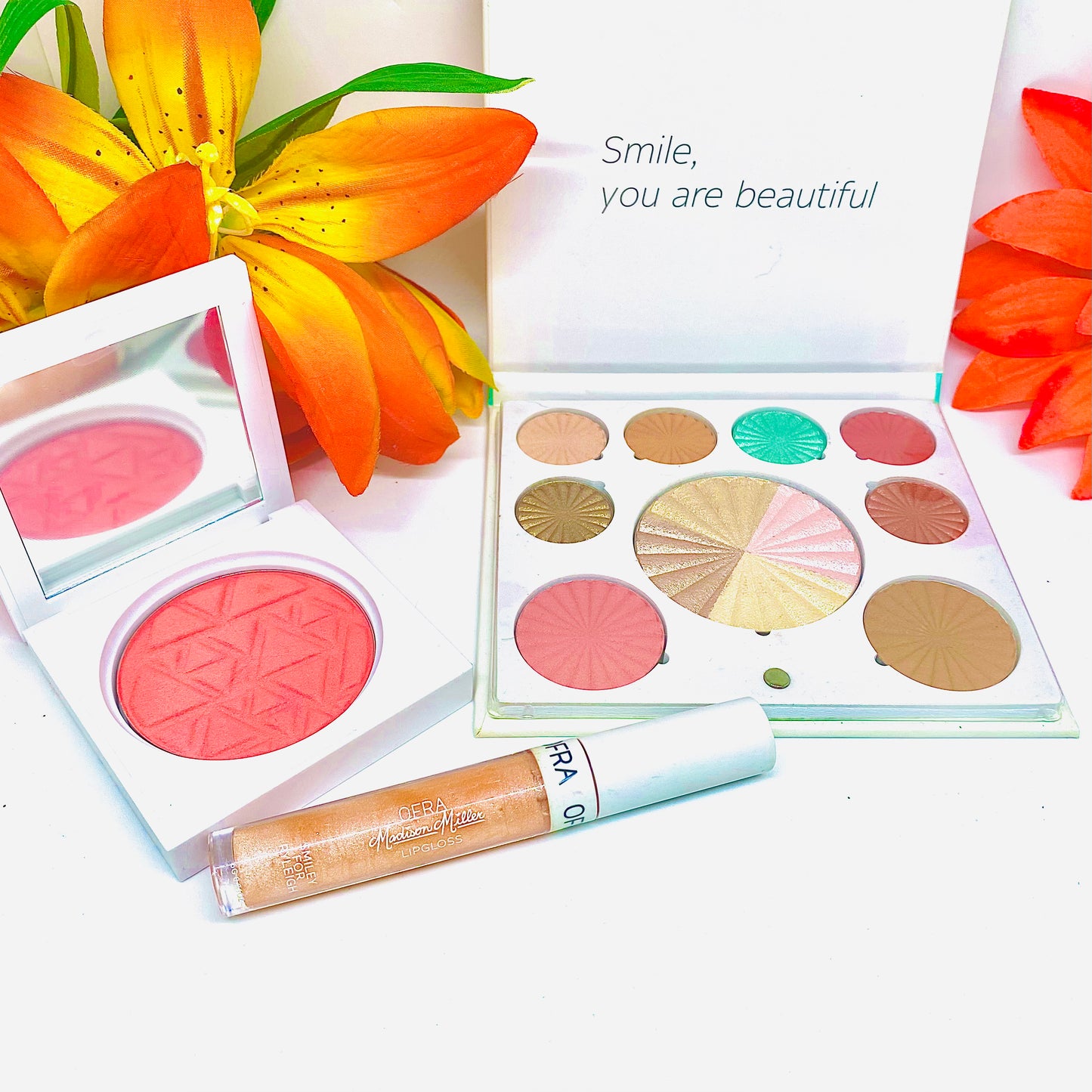 The Ultimate Ofra Glam & Glow Makeup Gift Set, Full Beat