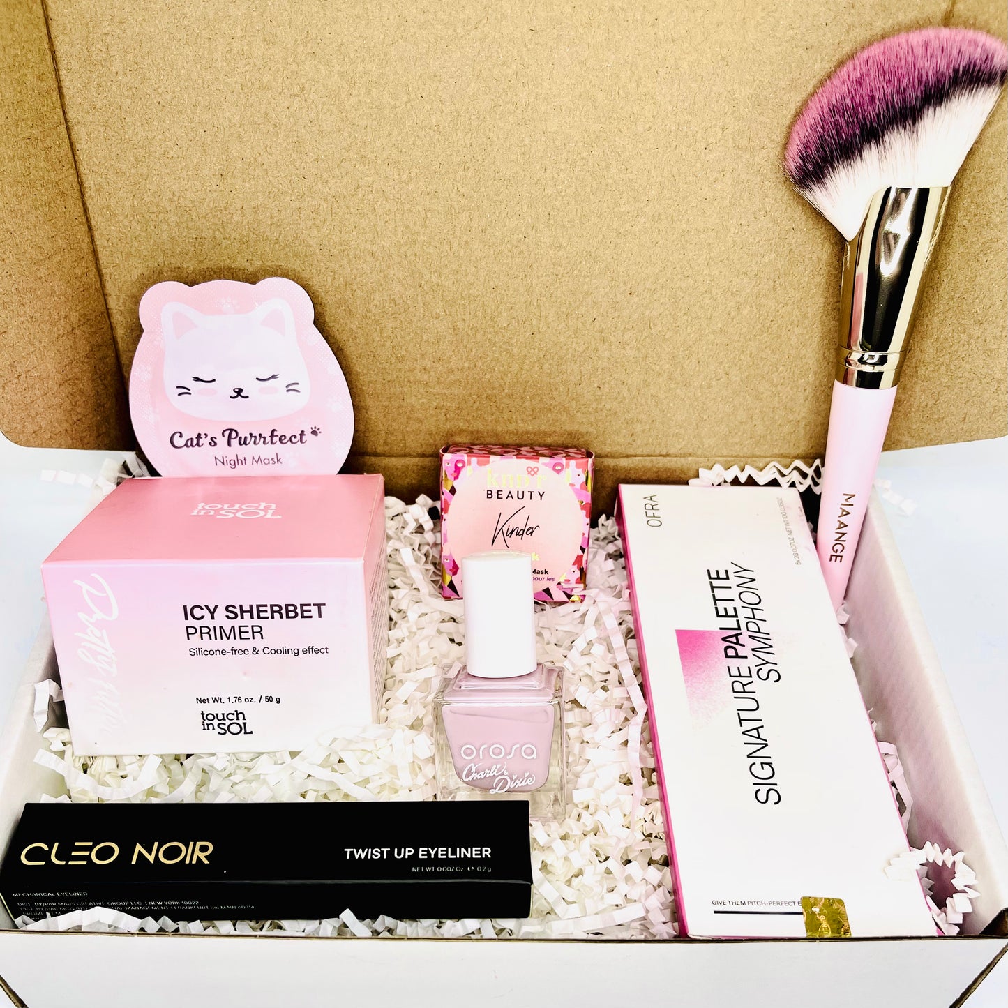 Paquete Glamazon “Pretty In Pink” de junio