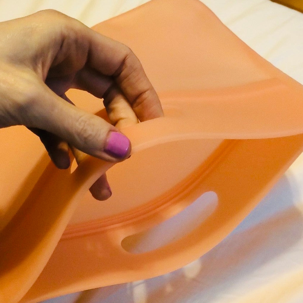 THIS BUNDLE SET INCLUDES FOUR (4) OF THE FOLLOWING ITEMS:  1. One B-Flex Lift & Firm Arm Cream / size (0.24 fl oz or 7 ml foil packet)  2. One B-Flat Firming Belly Cream pump bottle / size (0.33 fl oz or 10 ml)  3.One B-Tight Lift & Firm Booty Mask jar / size (0.5 fl oz or 15 ml)  4. One Rubberized pink-peachy travel Pouch with handle to hold all your favorites while on the go!