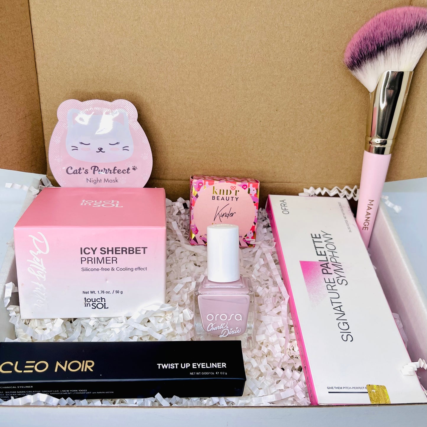 Paquete Glamazon “Pretty In Pink” de junio