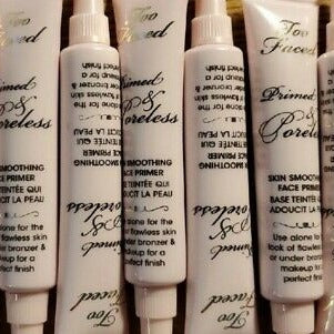 Too Faced Primed & Poreless Skin Smoothing Face Primer In Our Super Deluxe Size.