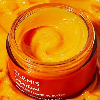 Elemis Superfood AHA Glow Cleansing Butter made with pumkin,Acerola,Mango. Products cleamses, brightens, & nourishes the skin without leaving any residue. 3 ounce full size item