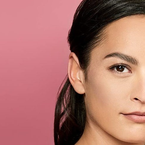 A 3-in-1 treatment developed specifically to address all of the visible factors that represent eye aging: dark circles, puffy eye bags and droopy eyelids. Multi-peptide technology and tightening agents Anti-puffiness complex helps reduce the looks of puffiness and helps promote firmer looking skin