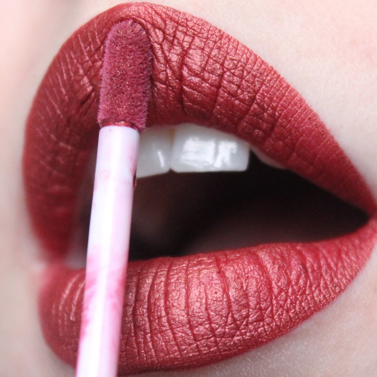 hola neon famo matte liquid lip color