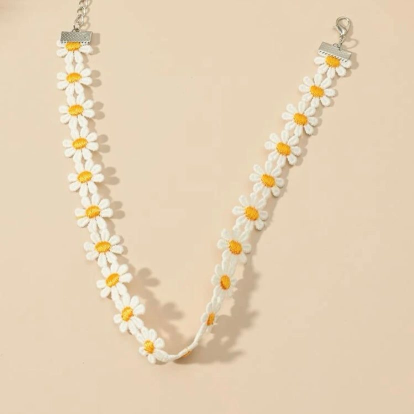 Handcrafted Adjustable White and Yellow Springtime Floral Themed Flower Choker Necklace w/5 Inch Silver Extender