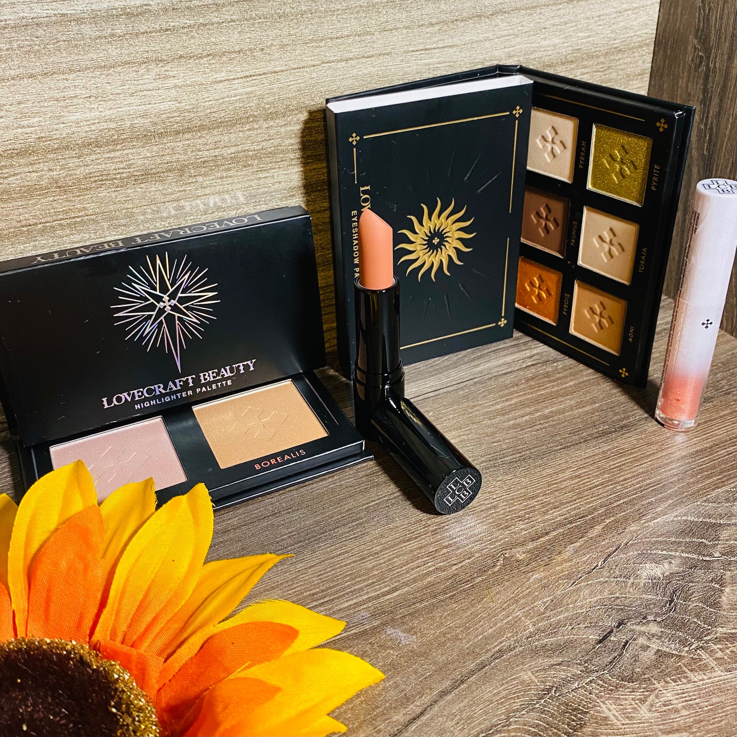 FaceTreasures Ultimate Glam Beauty Non-Subscription Monthly Makeup Box