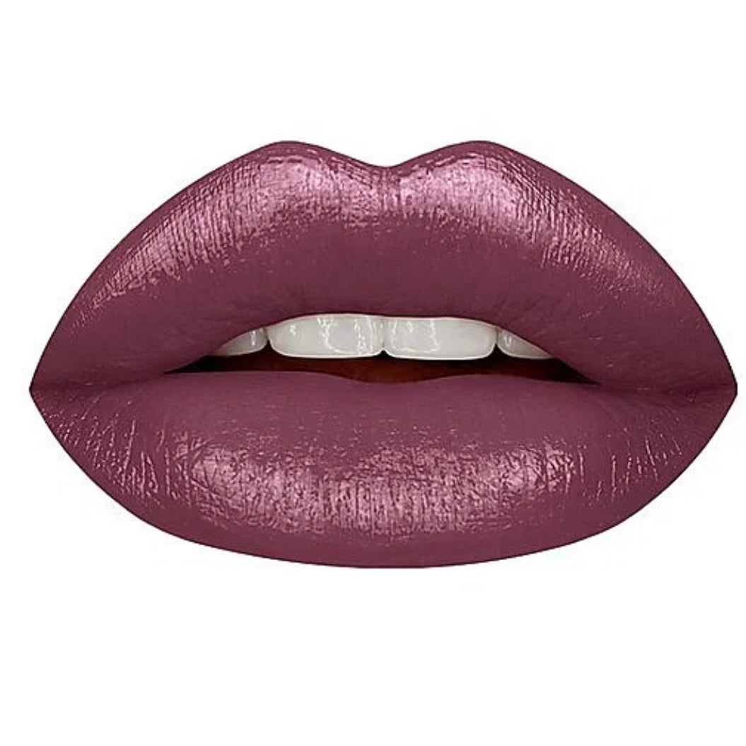 Huda Beauty Demi-Matte Cream Lip Color In “Catwalk Killa”Only Found at FaceTreasures Luxury Boutique & Monthly Boxes go to FaceTreasures.Com for all your premium beauty & skincare needs