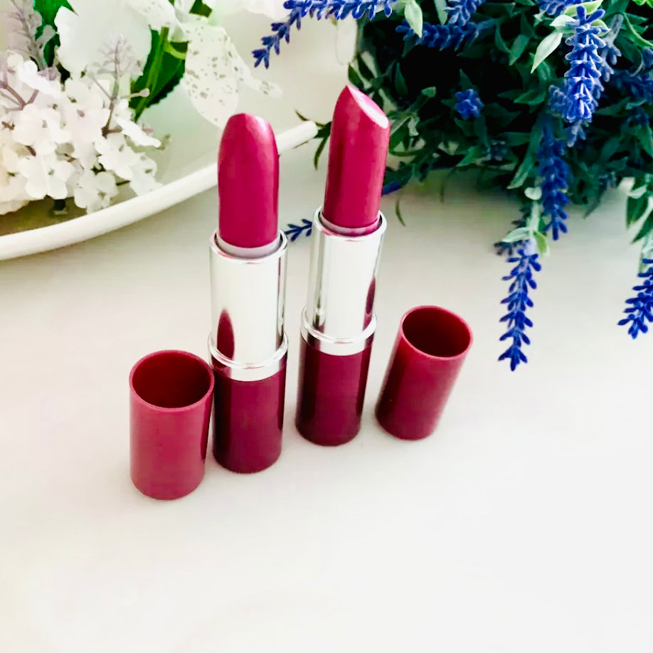 Clinique Plum Pop Lip Colour + Primer #14 | Long-Lasting Hydration | 0.13oz/3.8g