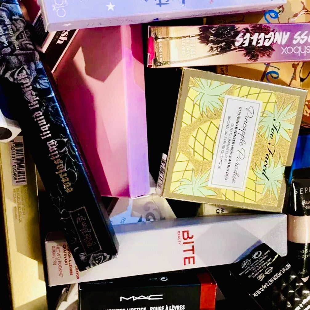 FaceTreasures Littles Lotts Mystery Box