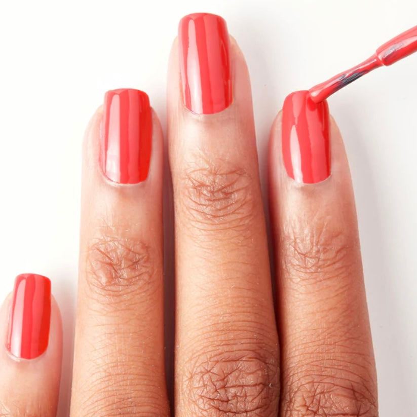 Ella + Mila Love 17 esmaltes de uñas gratis en Wild About a you