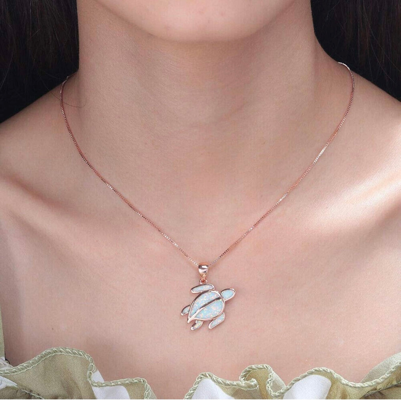 Halsketten-Set mit Meeresschildkröten-Anhänger und Opal aus 14 Karat Roségold