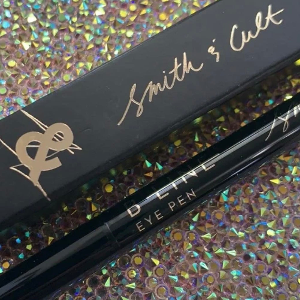 Lápiz para ojos Smith & Cult B-Line en Waxspastic|Tamaño completo