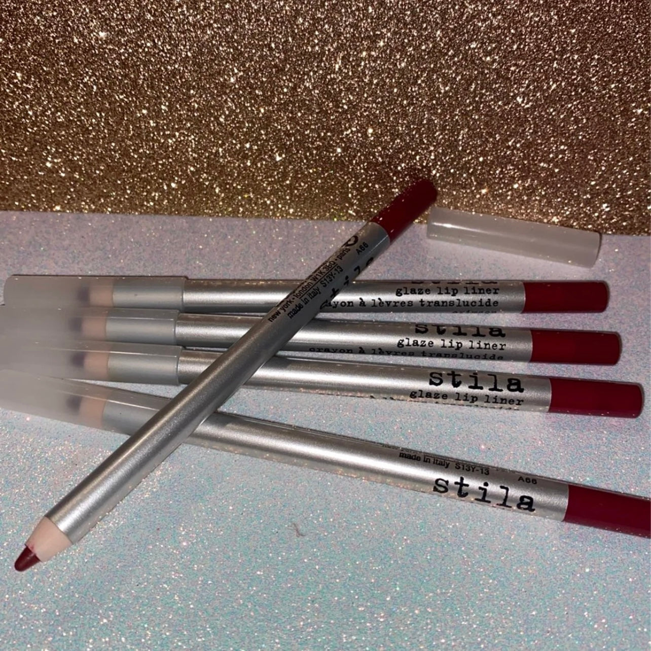 Stila Glaze Lip Liner Crimson Full size