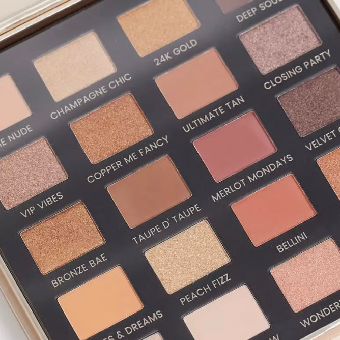 Create endless, beautiful looks with these 20 highly pigmented shades. These velvety soft powders include a mixture of mattes, shimmers and glitters for flawless day to night looks from Iconic London. This Day To Slay Premium Eyeshadow palette is now a limited edition and hard to find anywhere else but here at Facetreasures Boutique at Facetreasures.com