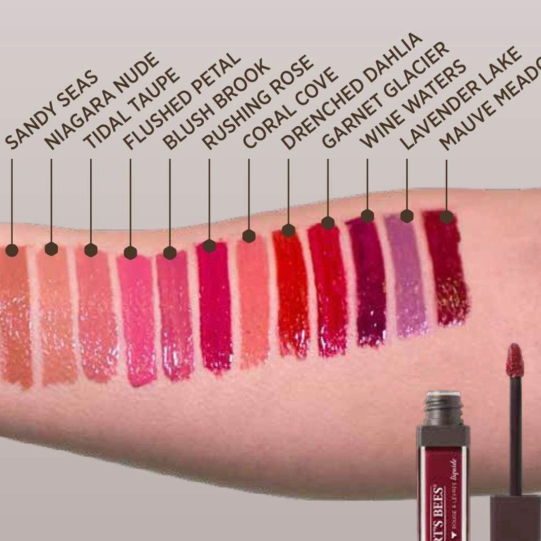 Lápiz labial líquido totalmente natural Burt's Bees en Dalia empapada | Tamaño completo .21 oz