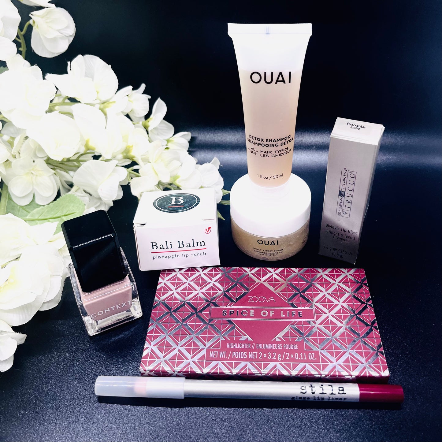 Julio de 2022 Caja de belleza Ultimate Glam