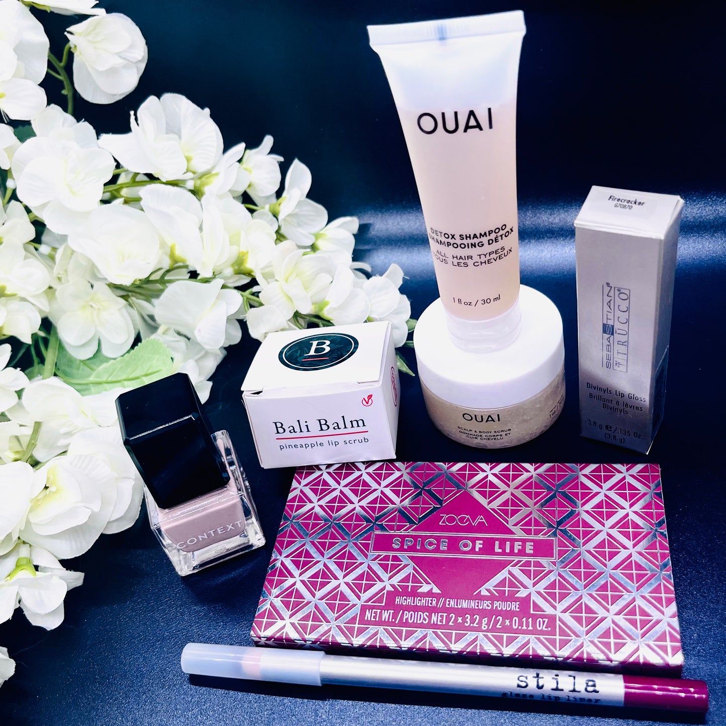 Julio de 2022 Caja de belleza Ultimate Glam