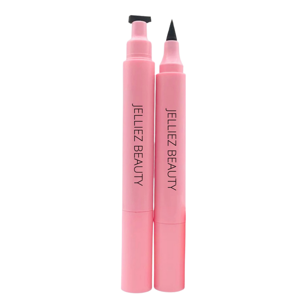 Now wings are easier than ever! Our Wing stamp Eyeliner comes with dual sides, one winged shaped and one traditional pen shape.