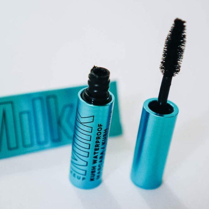 Máscara de pestañas resistente al agua Kush Milk Makeup Mini