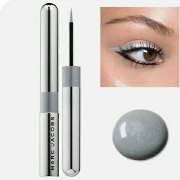 A waterproof, liquid-gel eyeliner with extreme longwear, shiny color, available in Marc's Jacobs signature Silver Lining and eye-catching metallic shade finishes. Dress up your cat eye with extreme longwear, shiny pigment that lasts. Meet the new liquid-gel eyeliner, inspired by the cult-favorite Highliner Gel Eye Crayon. Stand out among them all and give your eyes and instant pop of color.