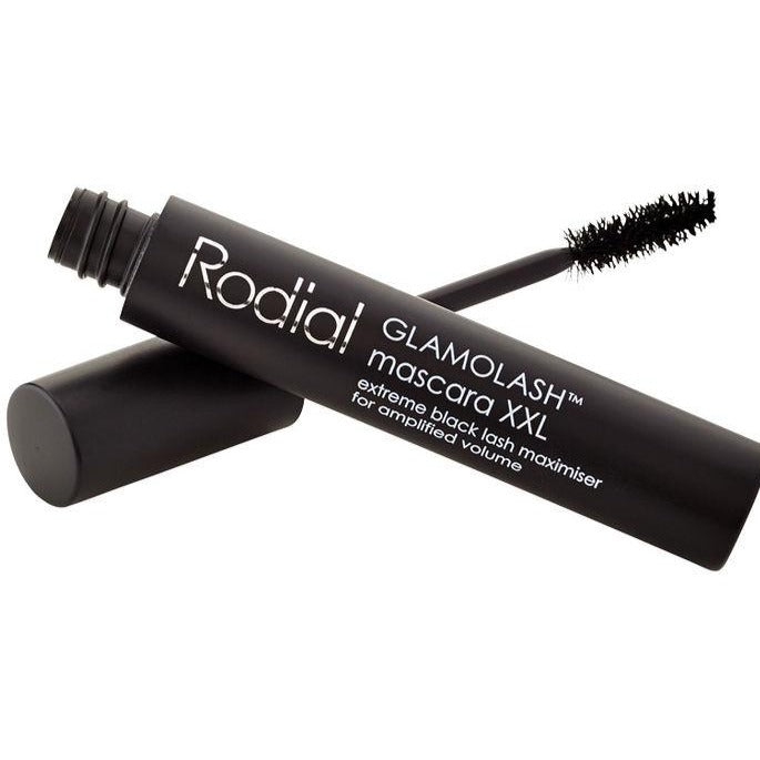 Rodial glamolash mascara xxl in the color “very black”