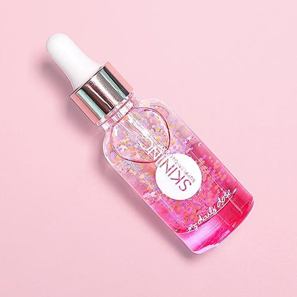 My Daily Dose of Uplift, a cocktail of encapsulated Collagen, Coenzyme Q10 and Hyaluronic Acid, delivers an anti-aging power punch, giving you smoother, firmer and younger-looking skin.