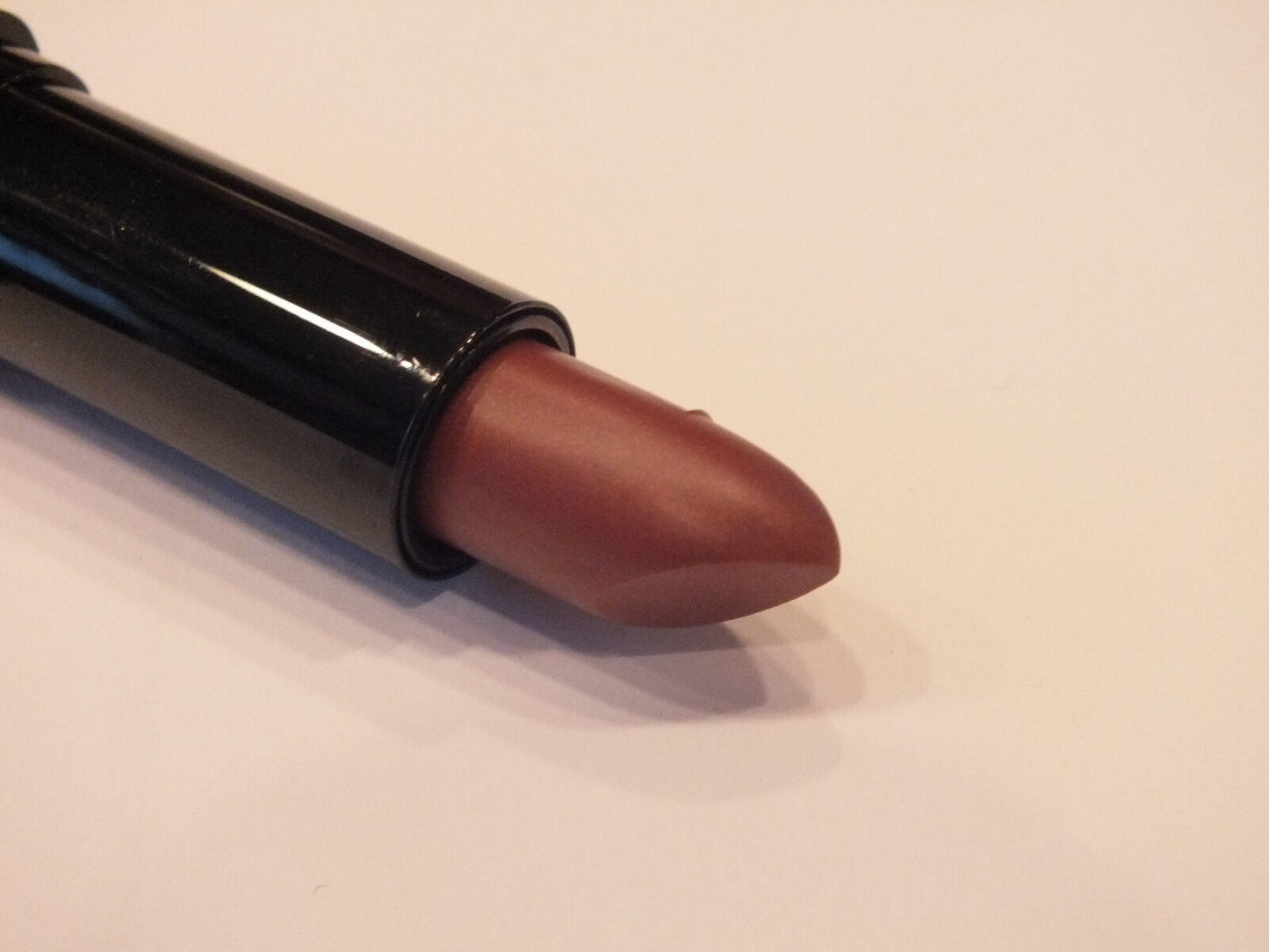 YBF Moisturizing Lipstick Superb Sandstone