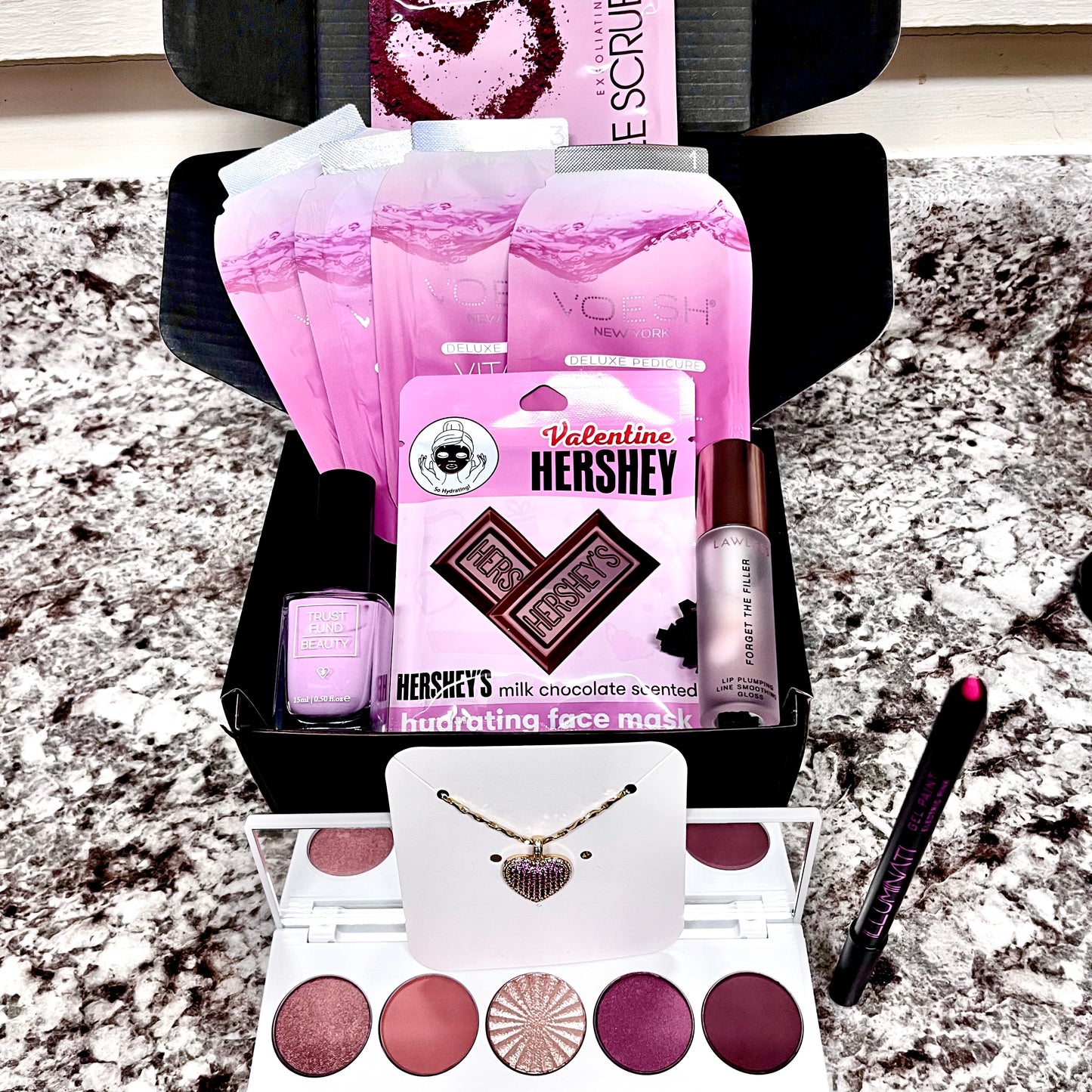 Hershey’s Designer Beauty, Fine Jewelry & Spa Glamour Gift Box