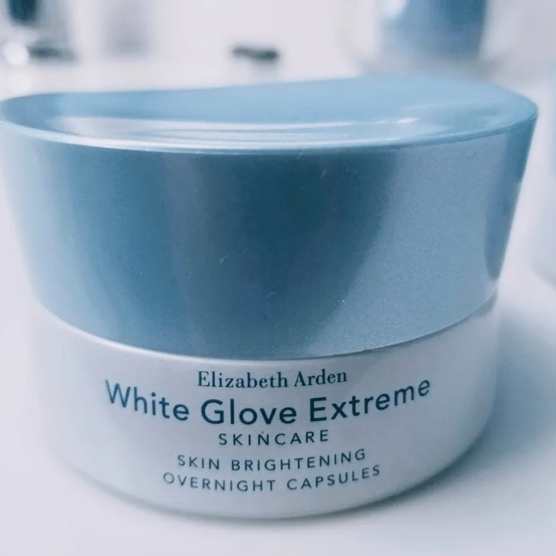 Elizabeth Arden White Glove Extreme: Cápsulas nocturnas para iluminar la piel