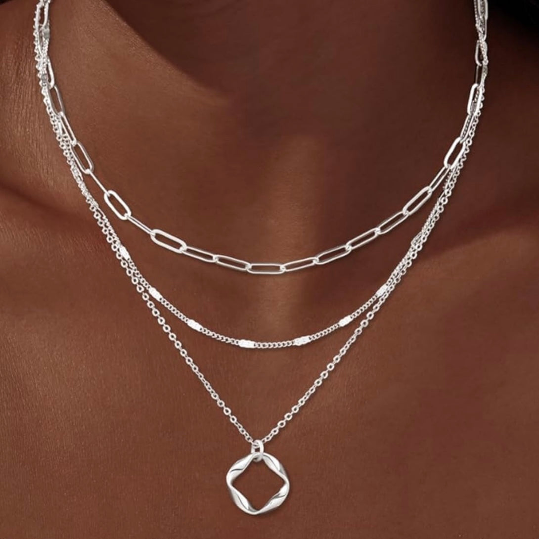 3-Piece Gold Or Silver Layered Necklace Set | Elegant Chain with Circle Pendant | Hypoallergenic