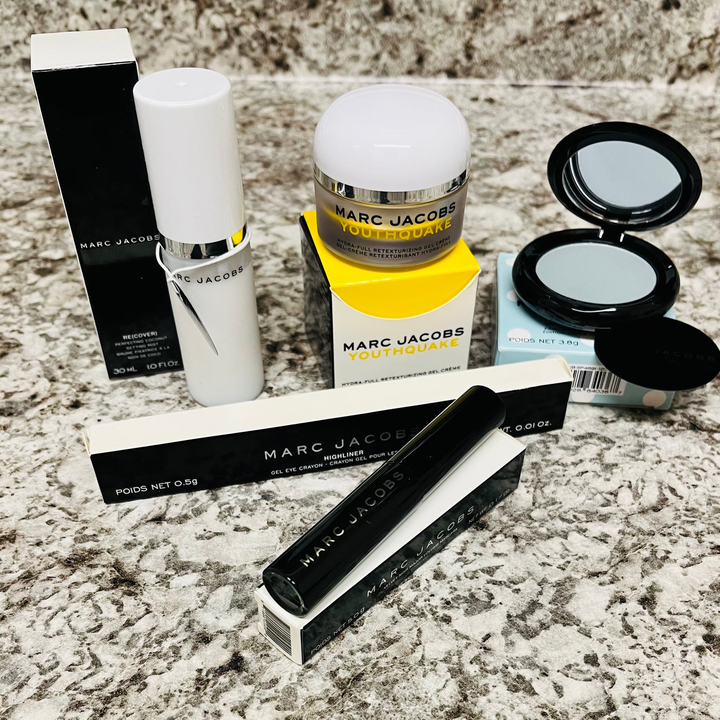 Custom Marc Jacob’s 5 piece makeup bundle featuring eyeliner, mascara, coconut setting spray, eyeshadow and a luxury facial moisturizer that doubles as a premium primer only available at facetreasures.com