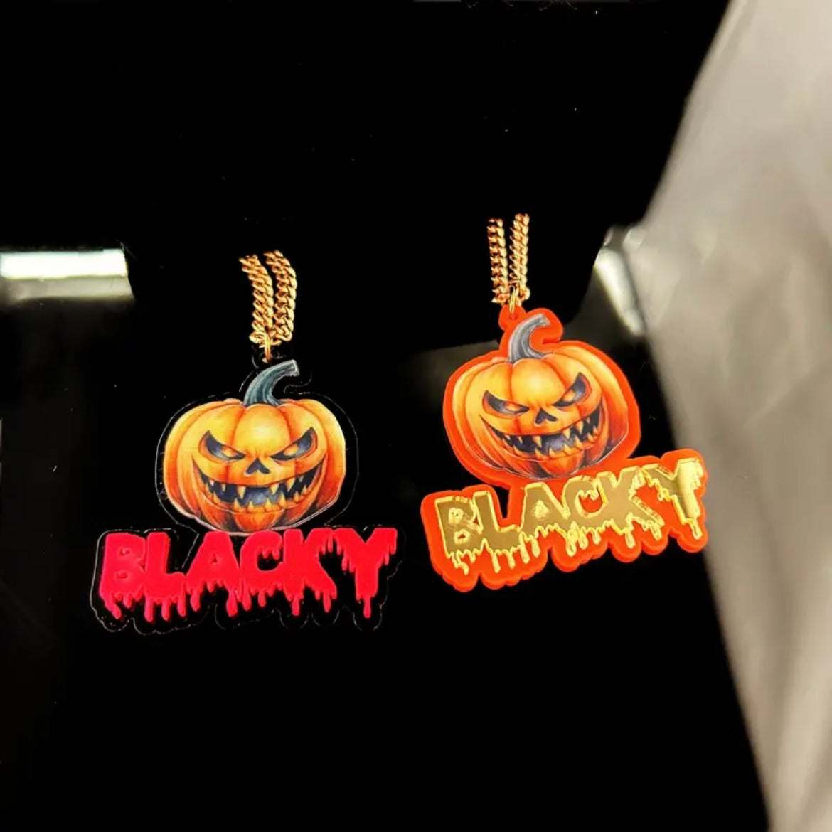 Personalized Jack-O’-Lantern Pumpkin Head Pendant Necklace – Spooky Halloween Accessory