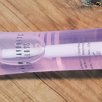 Zahnseide-Lipgloss in „YUL“