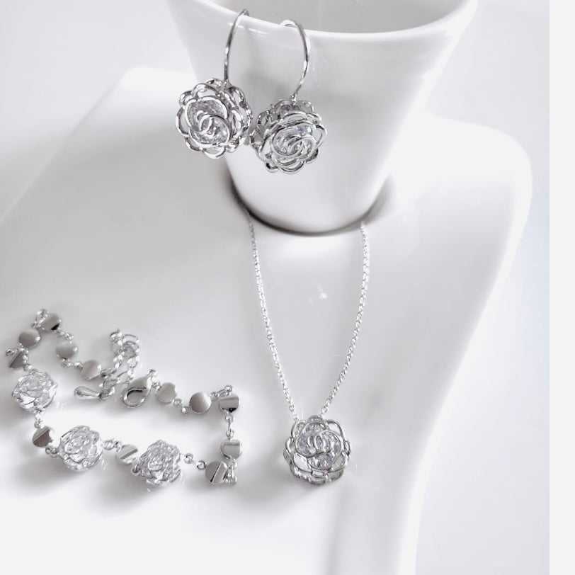 Luxury Rose Gold Jewelry Set with Rare Australian Crystals – Necklace, Earrings & Bracelet | Also in 925 Silver