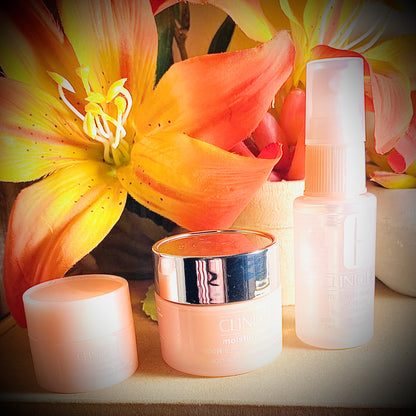 Clinique Moisture Surge 100h Rehidratación de reposición automática Set de regalo de 3 piezas o crema individual de 15 ml. Crema de aumento de humedad grande