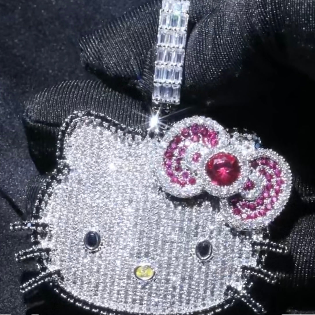 Kimora Lee Simmons Sanrio Hello Kitty 18 Karat White Gold Diamond Pendant  at 1stDibs | hello kitty diamond pendant, kimora lee simmons hello kitty, diamond  hello kitty necklace