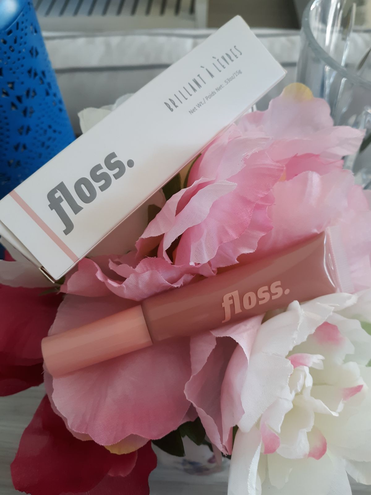 Floss Lip Gloss In "YUL"