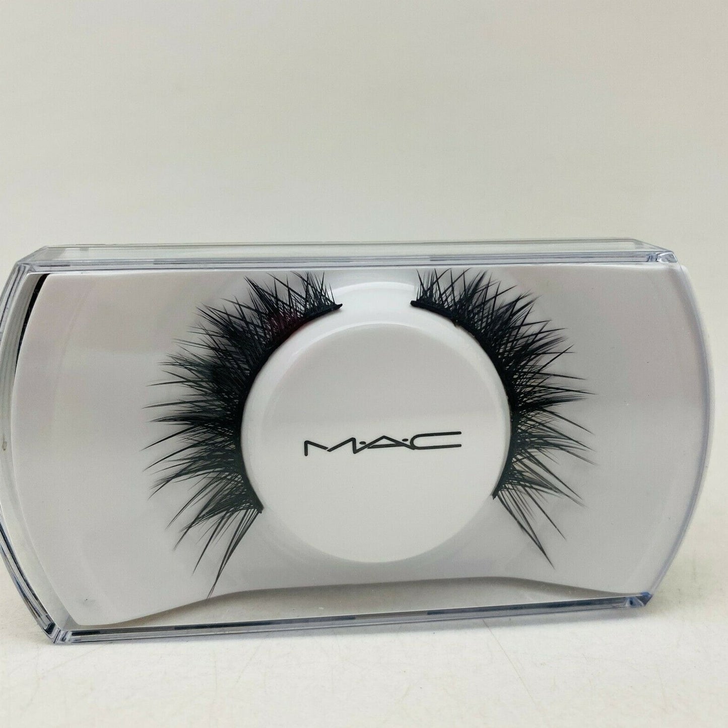 Mac Makeup eyelashes in Seductress lash